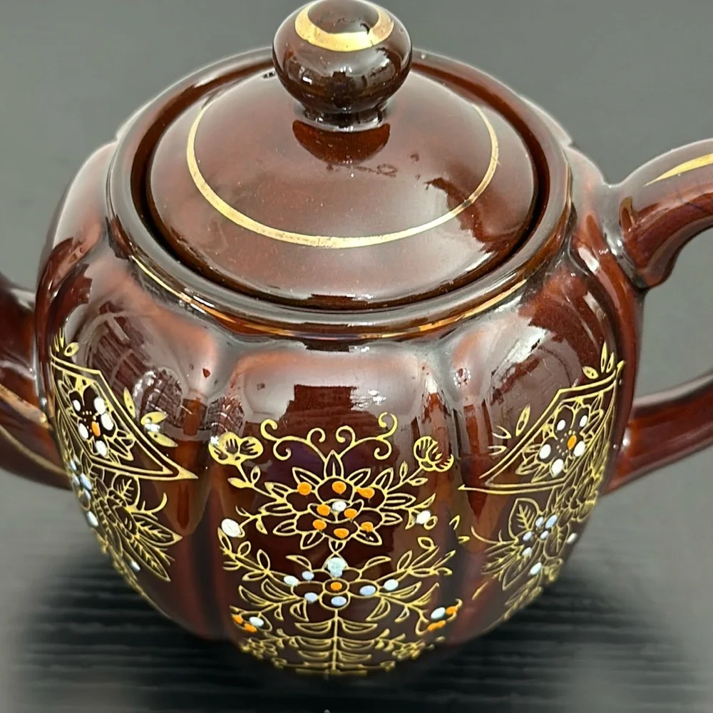 1940’s Vintage Japanese Moriage Hand Painted Pottery Teapot